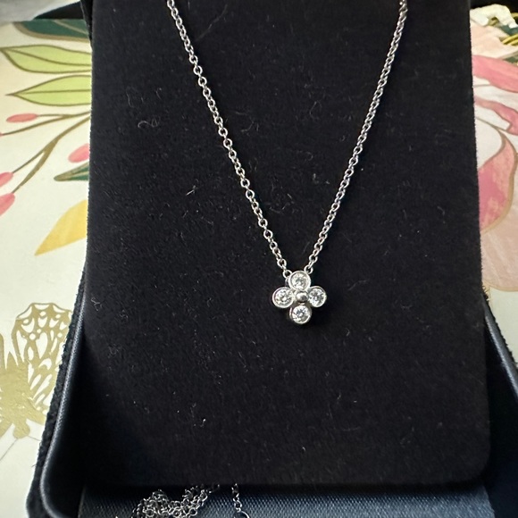 Tiffany Platinum Diamond Flower Necklace PT950 - Picture 2 of 10